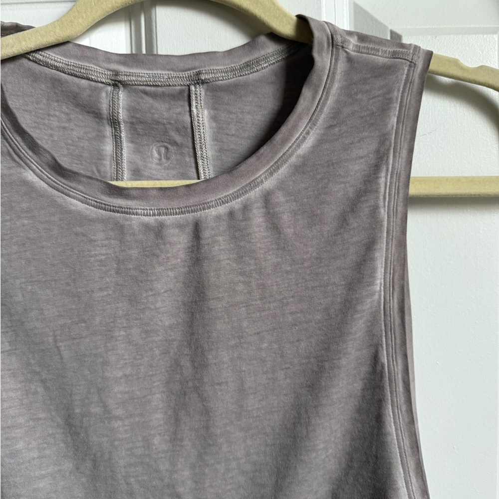 Lululemon crop grey tank *washed/fade - Picture 6 of 7